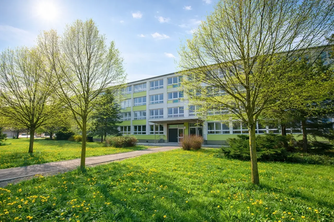 Bild vergr&ouml;&szlig;ern: Schule "Am Schloßpark"