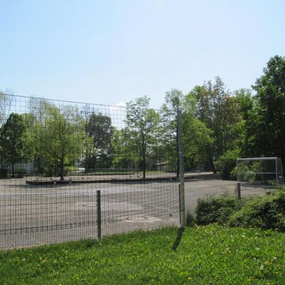 Bild vergr&ouml;&szlig;ern: Fußballplatz