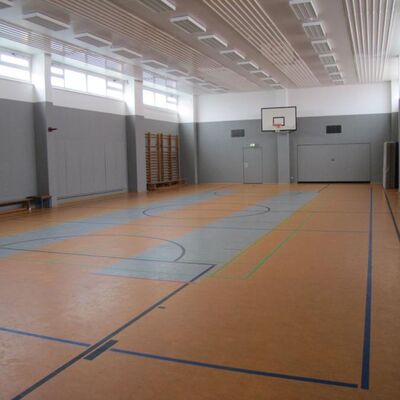 Bild vergr&ouml;&szlig;ern: Turnhalle
